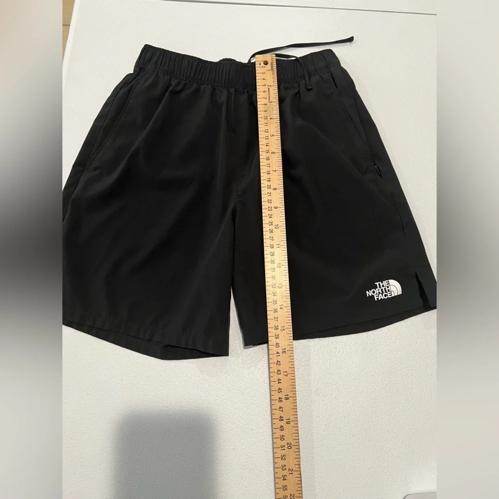 The North Face men wander
